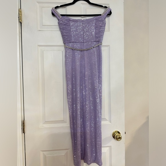 Self-Portrait sequin-embellished off-shoulder midi dress - Picture 11 of 11